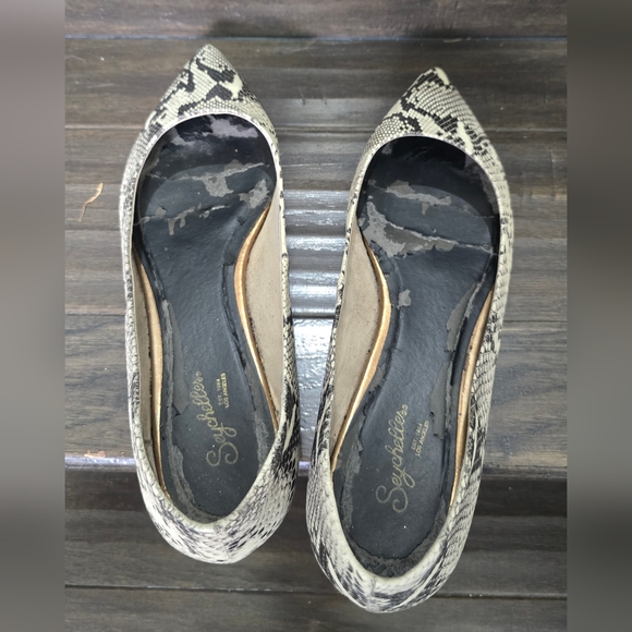 Seychelles Shoes - Snakeskin Print Women's Flats